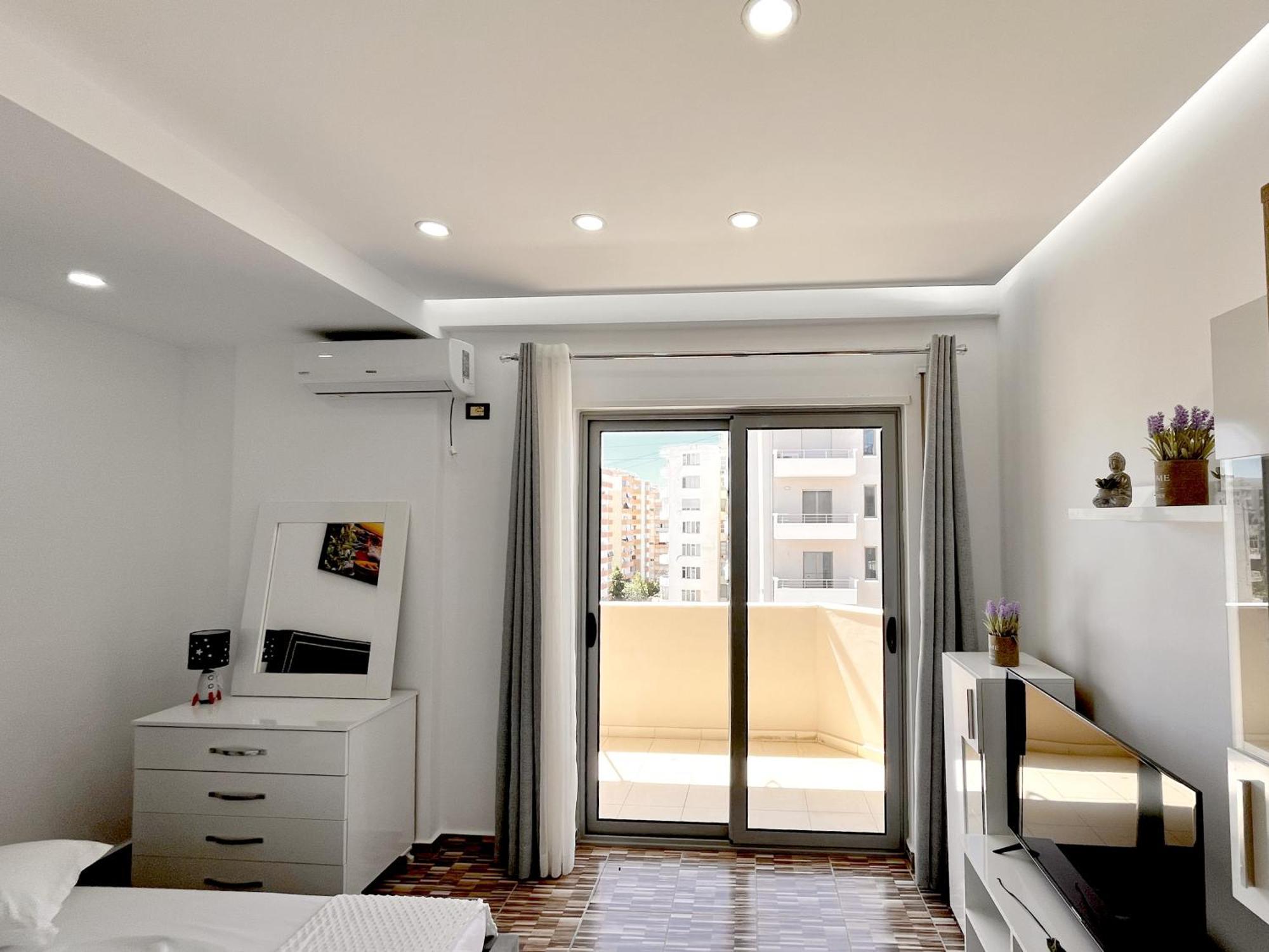 Kam Apartments In The City Center فلورا المظهر الخارجي الصورة