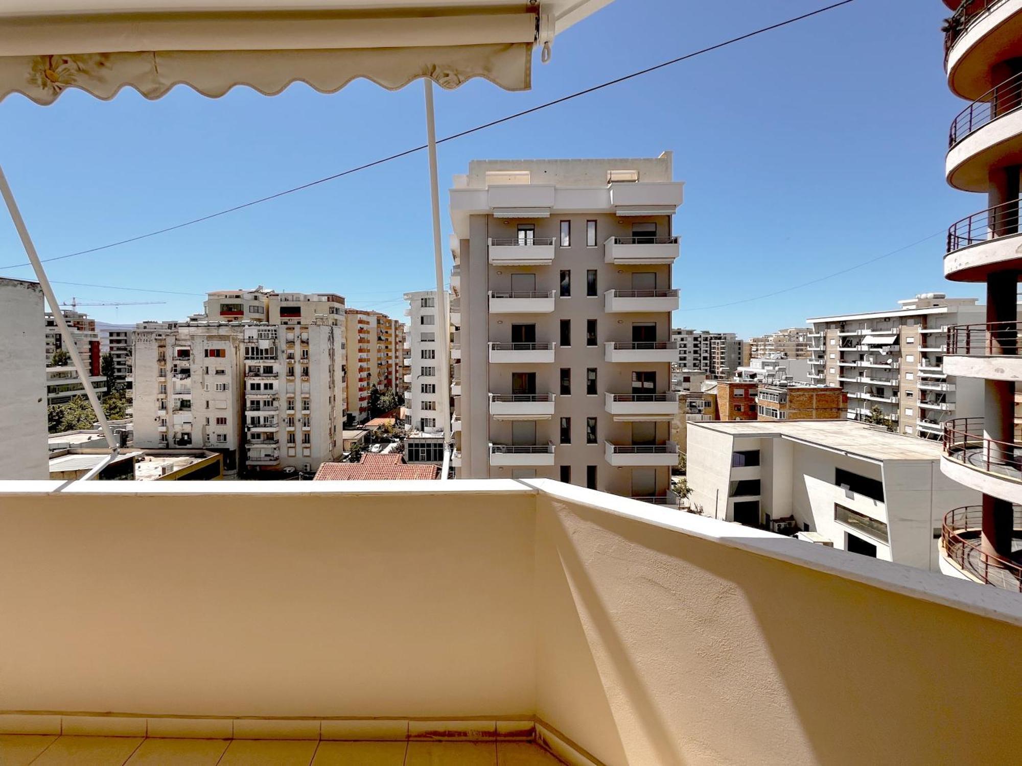Kam Apartments In The City Center فلورا المظهر الخارجي الصورة